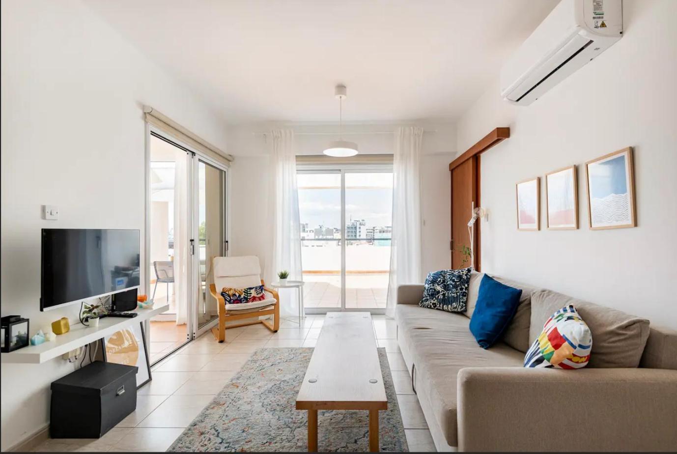 Top Floor Apartment City Center Larnaka Exterior foto